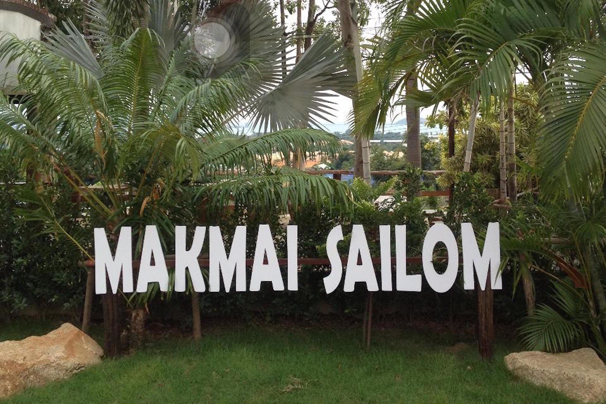 Makmai Sailom Heights Hotel Сатахип Екстериор снимка